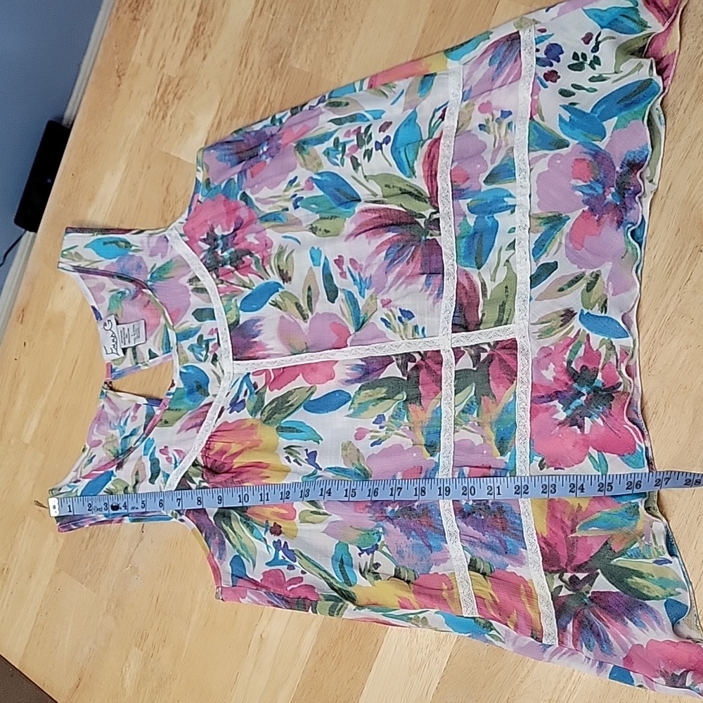 Emma G Floral Sleeveless Top - Picture 5 of 7